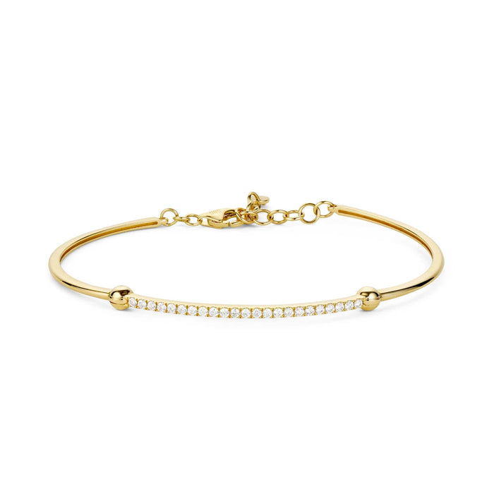 Front shot of serene bar diamond bracelet 