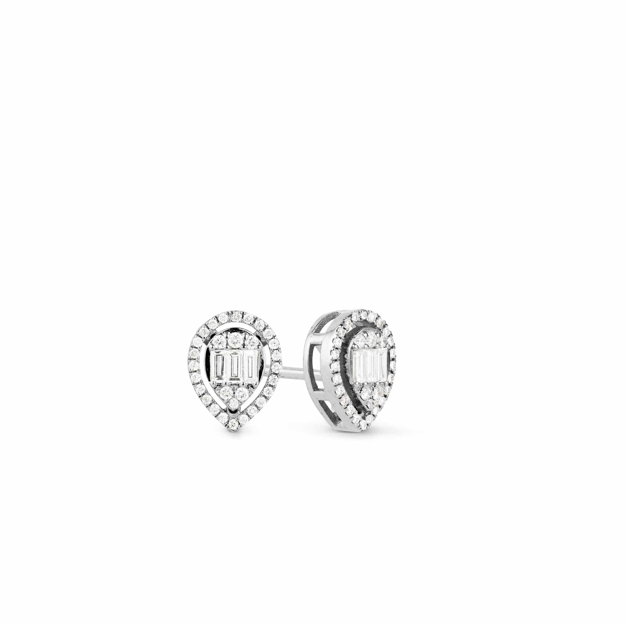 Front and side view of the allumare diamond halo stud earrings