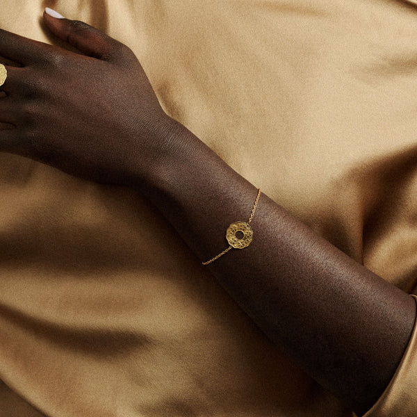 Sabra Single Coin Gold Bracelet