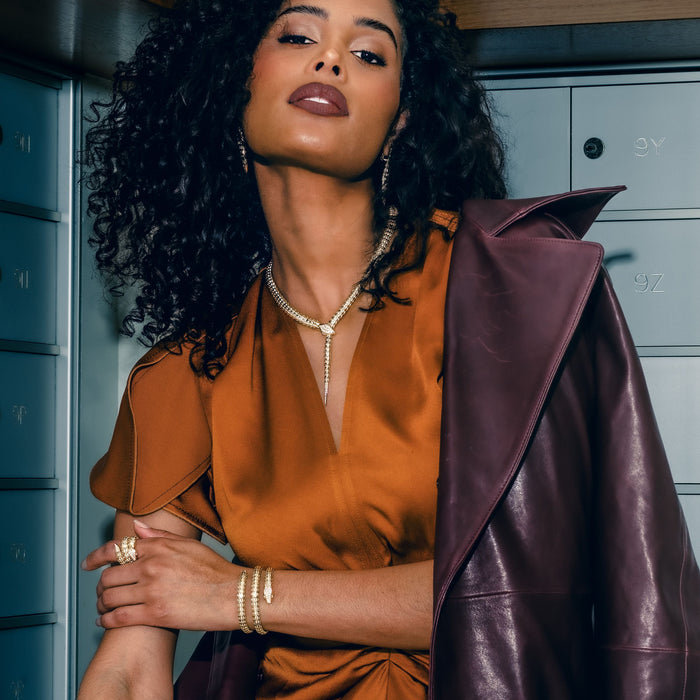 Yilan Diamond Pavé White Agate, Yellow Gold, Wrap Ring